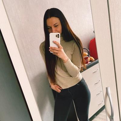 Наташа Измер