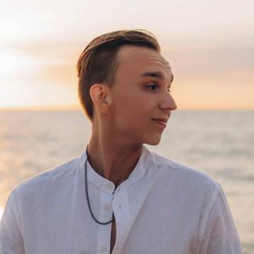 Дмитрий Сергеев